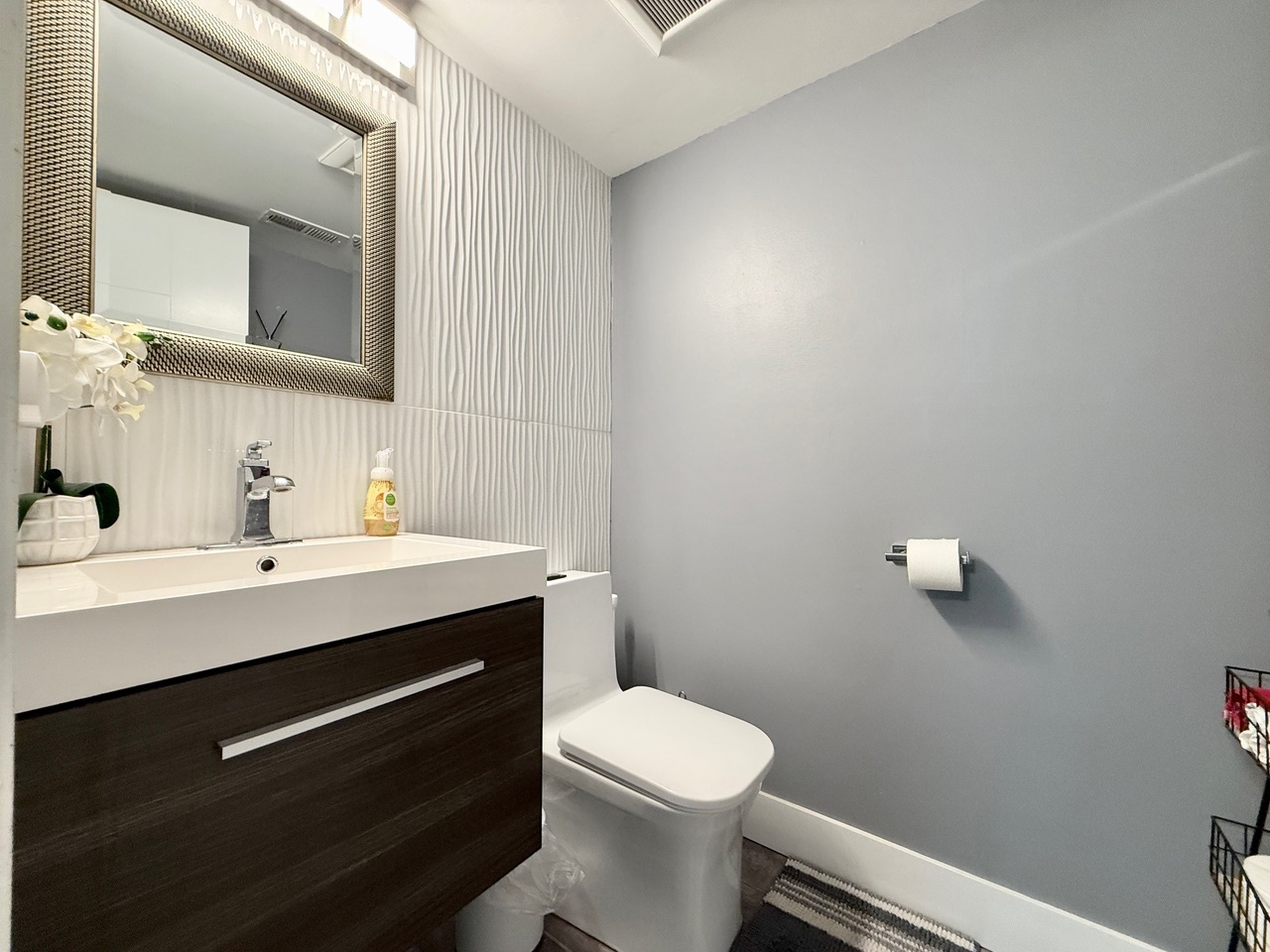 1105 Wilmington Lane, Hoffman Estates, IL 60169