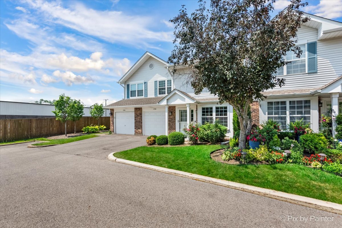 230 11th Street #B, Wheeling, IL 60090