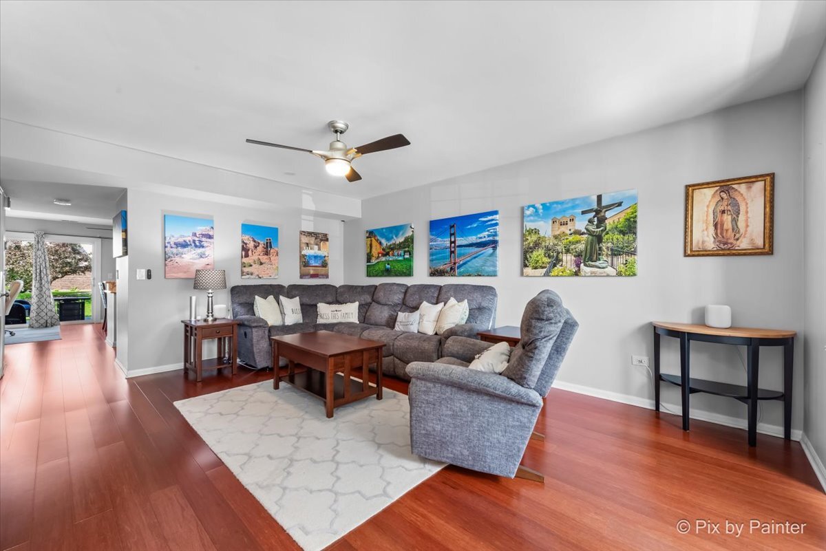 230 11th Street #B, Wheeling, IL 60090