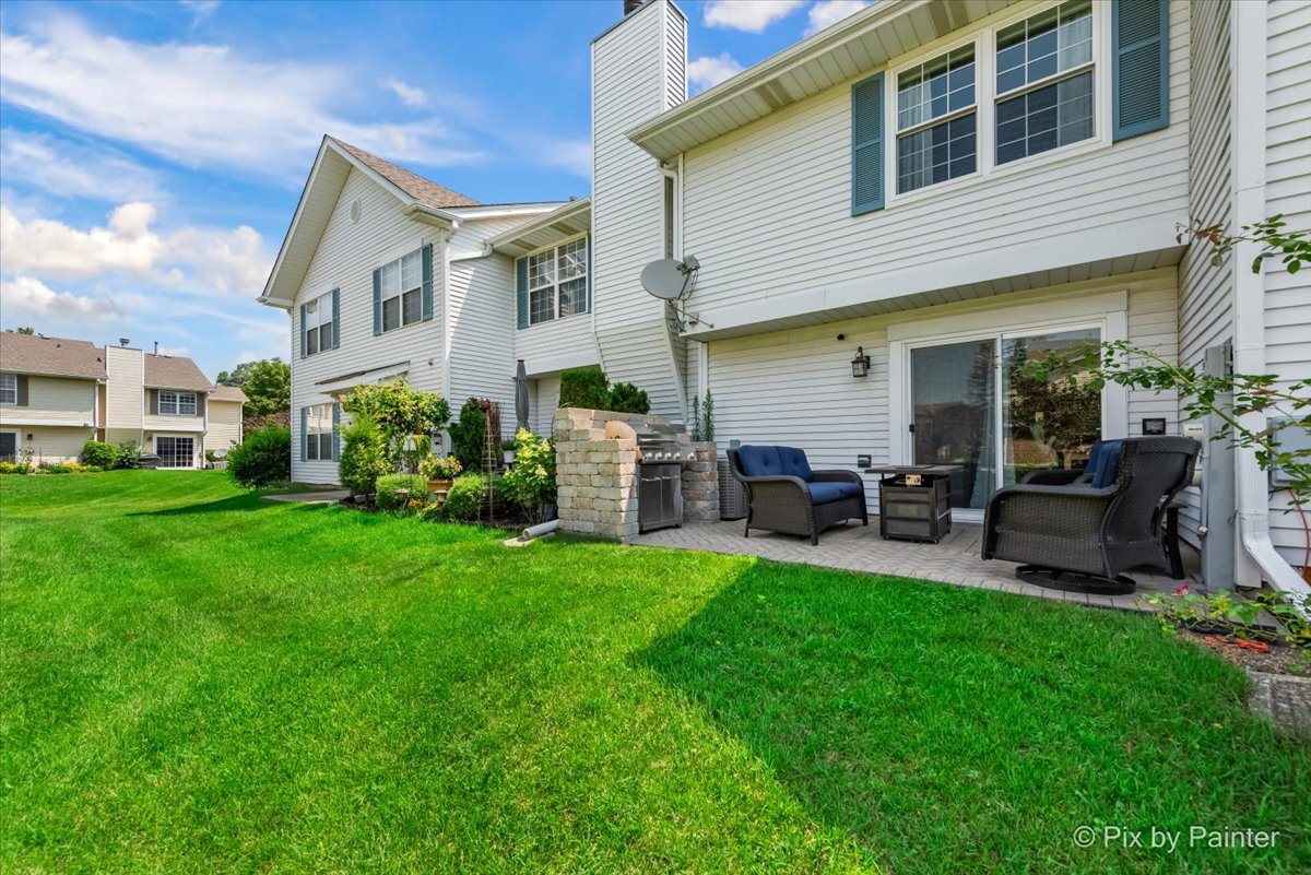 230 11th Street #B, Wheeling, IL 60090