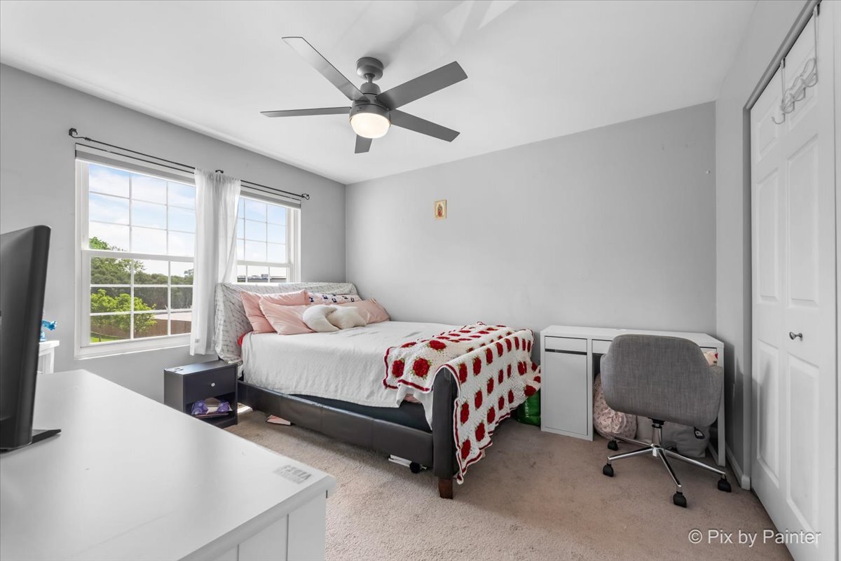 230 11th Street #B, Wheeling, IL 60090