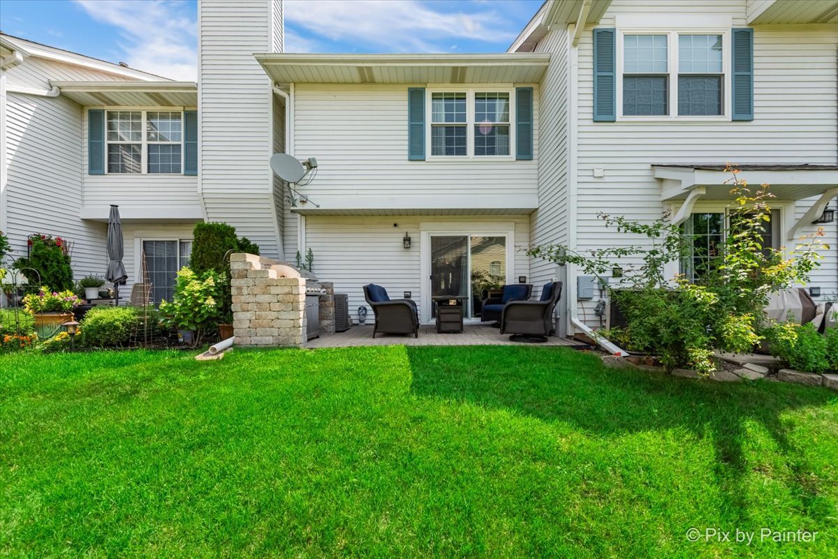 230 11th Street #B, Wheeling, IL 60090