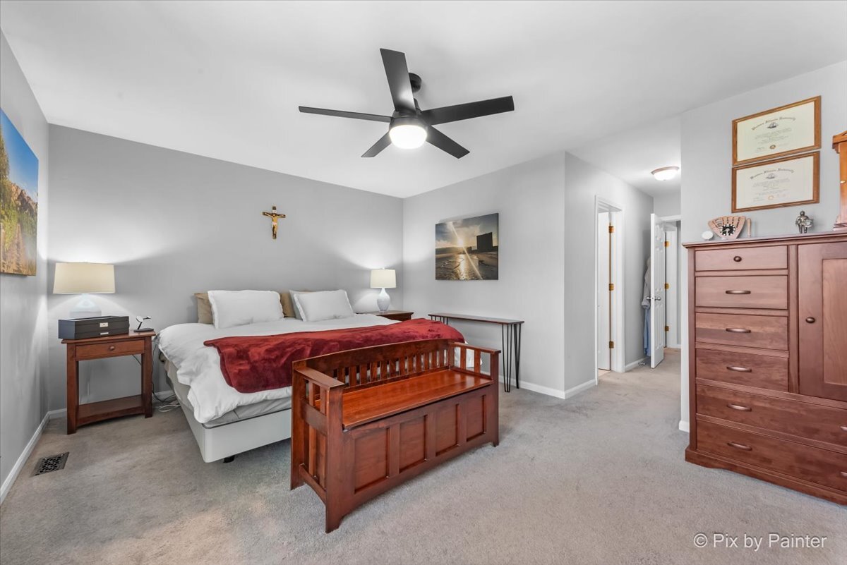 230 11th Street #B, Wheeling, IL 60090