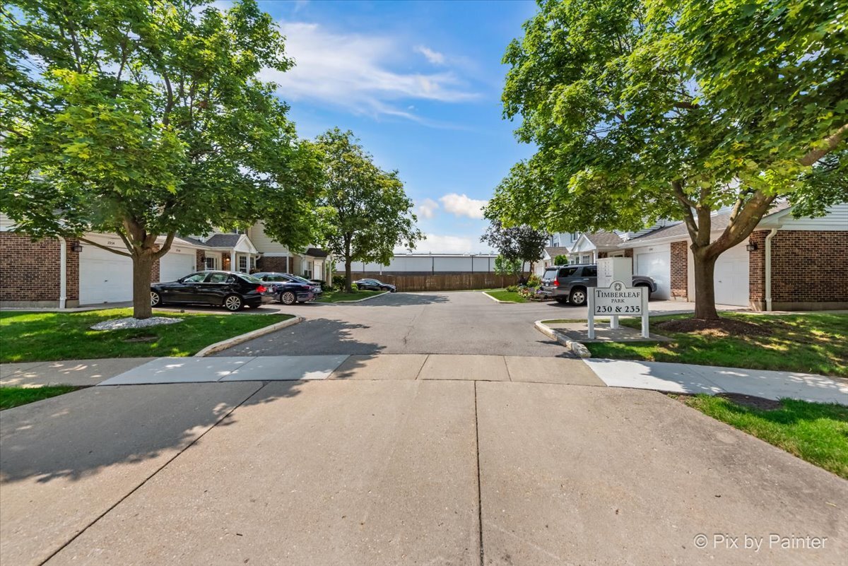 230 11th Street #B, Wheeling, IL 60090