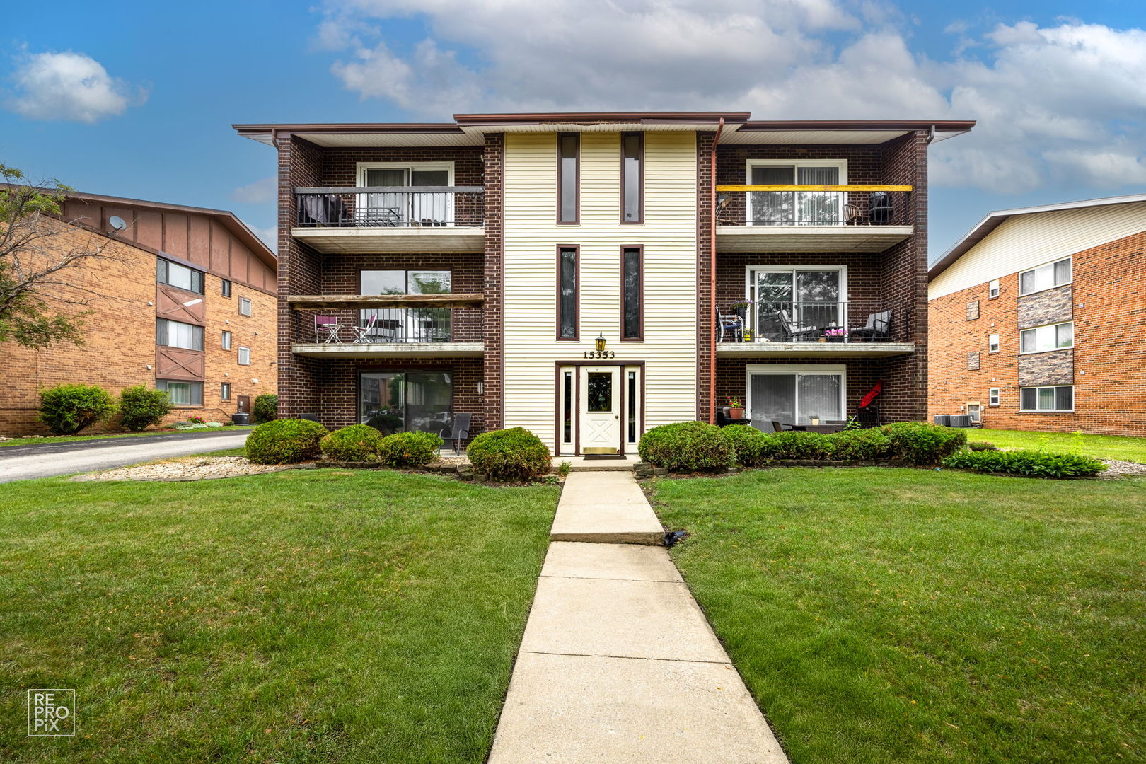 15353 Treetop Drive #2A, Orland Park, IL 60462