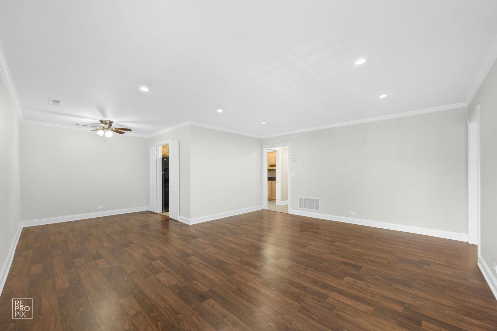 7324 Heritage Court #2H, Frankfort, IL 60423