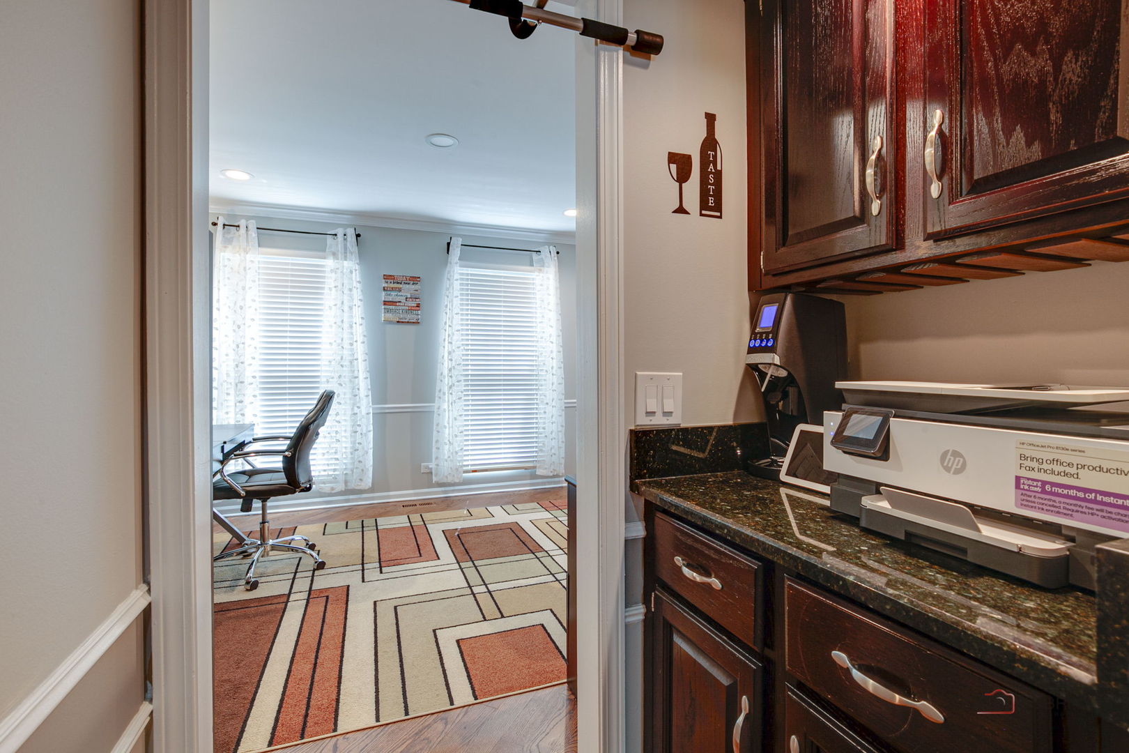 108 Brook Hill Lane, Vernon Hills, IL 60061