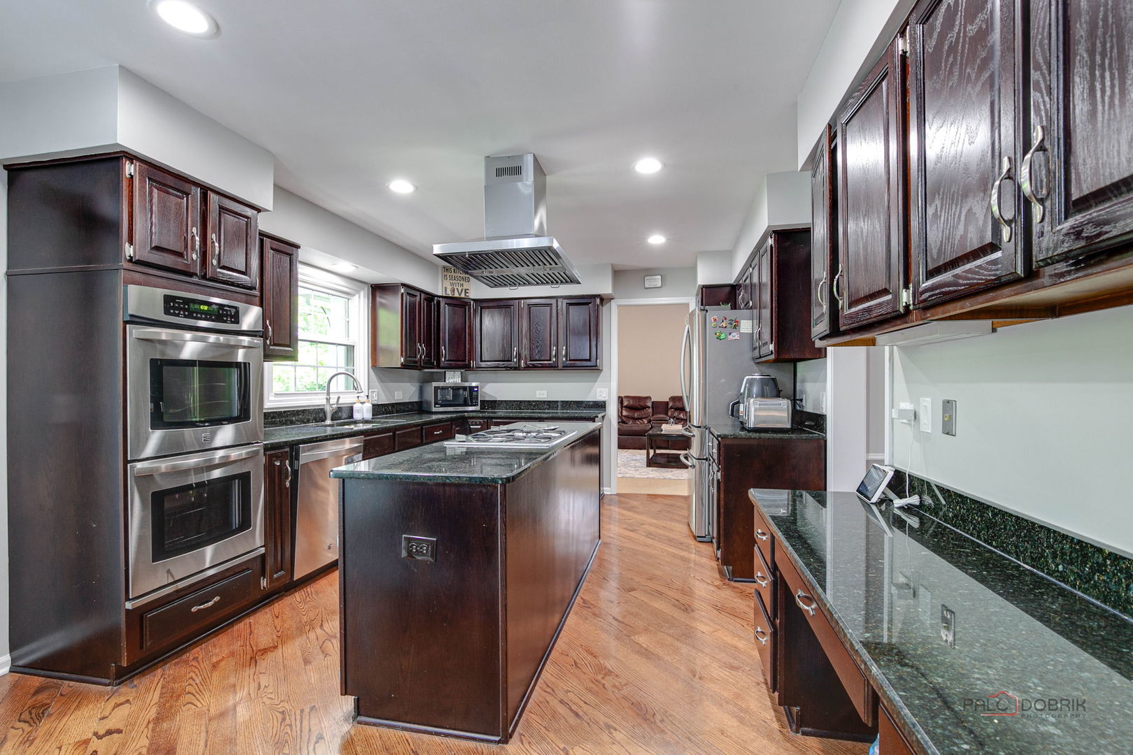 108 Brook Hill Lane, Vernon Hills, IL 60061