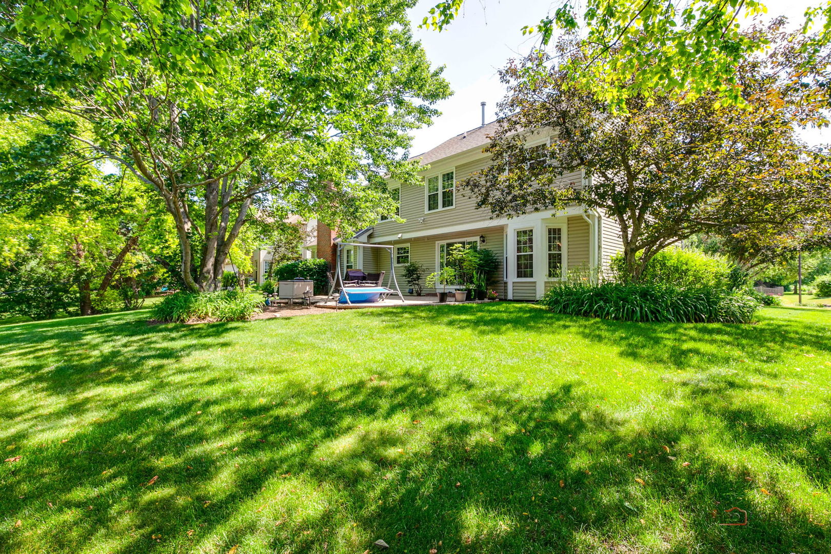 108 Brook Hill Lane, Vernon Hills, IL 60061