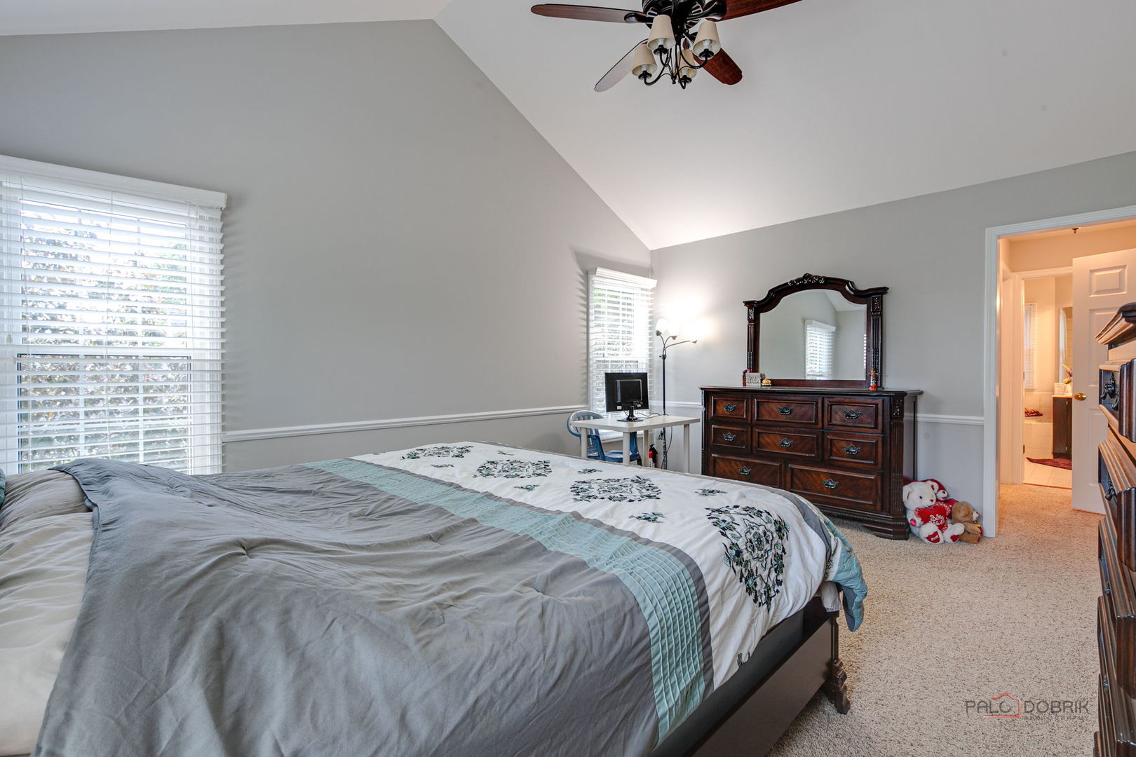 108 Brook Hill Lane, Vernon Hills, IL 60061