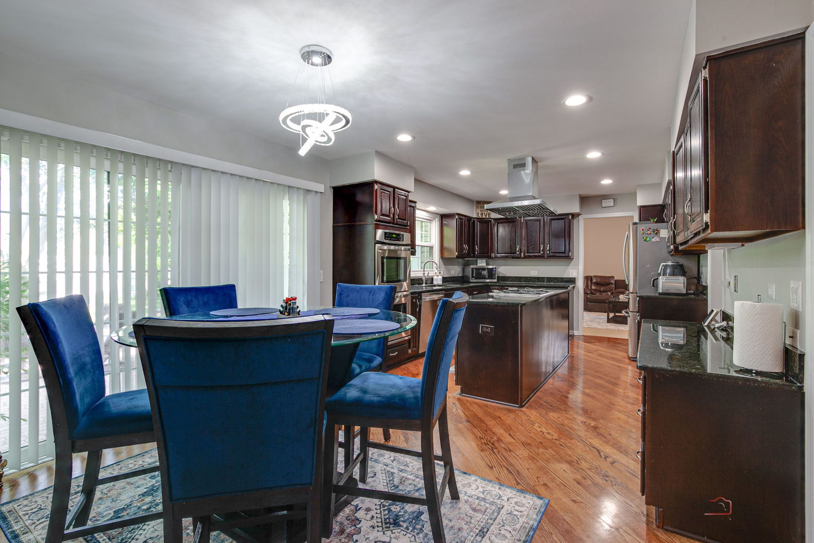 108 Brook Hill Lane, Vernon Hills, IL 60061