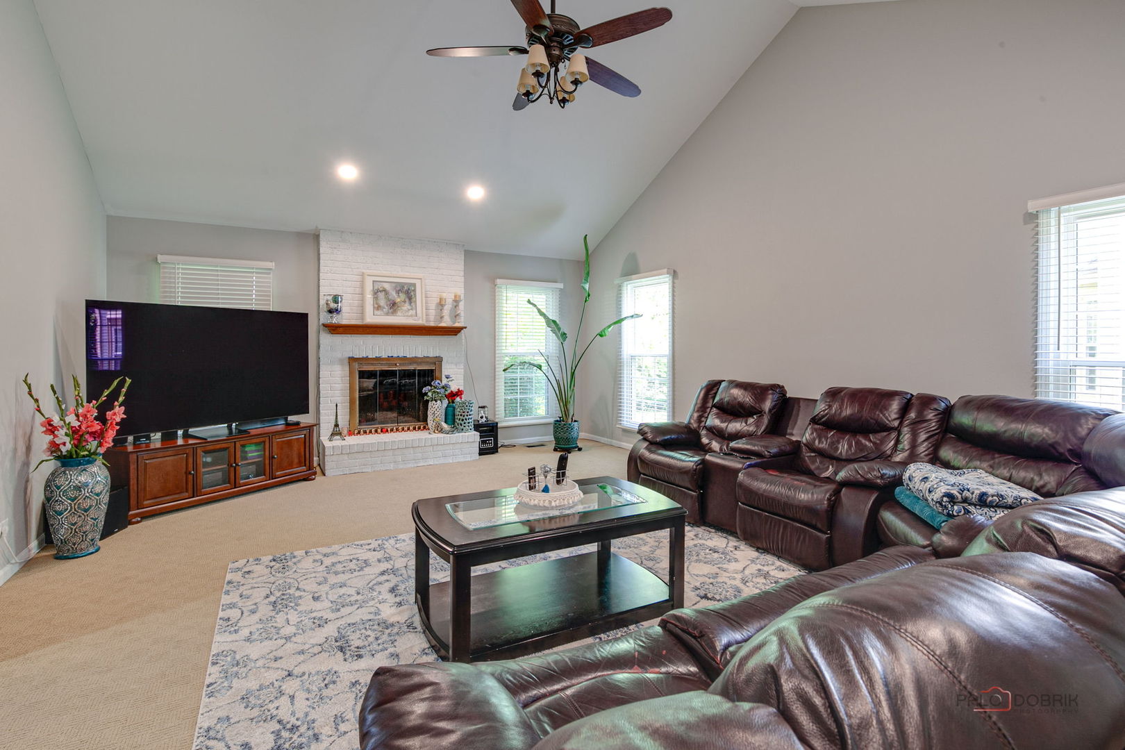 108 Brook Hill Lane, Vernon Hills, IL 60061
