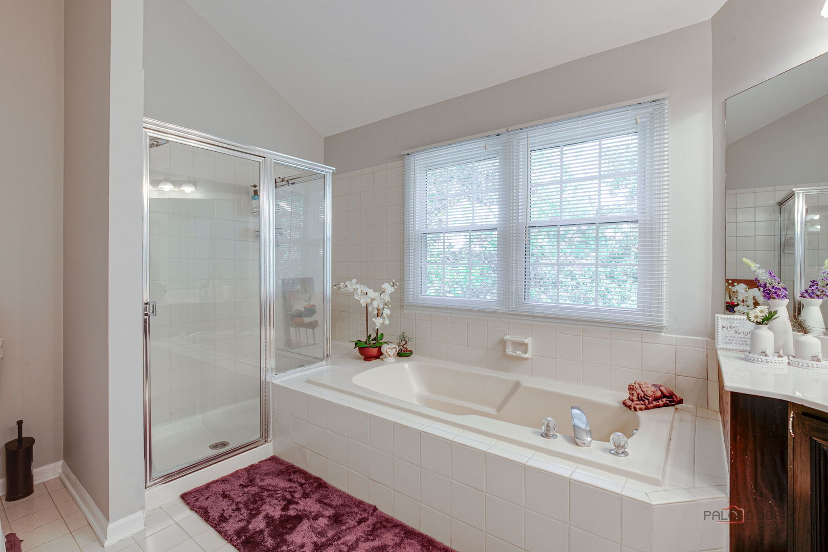 108 Brook Hill Lane, Vernon Hills, IL 60061