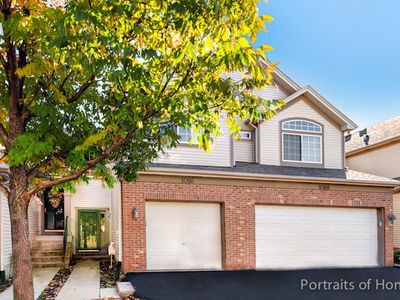 1086 Parkhill Circle, Aurora, IL 60502
