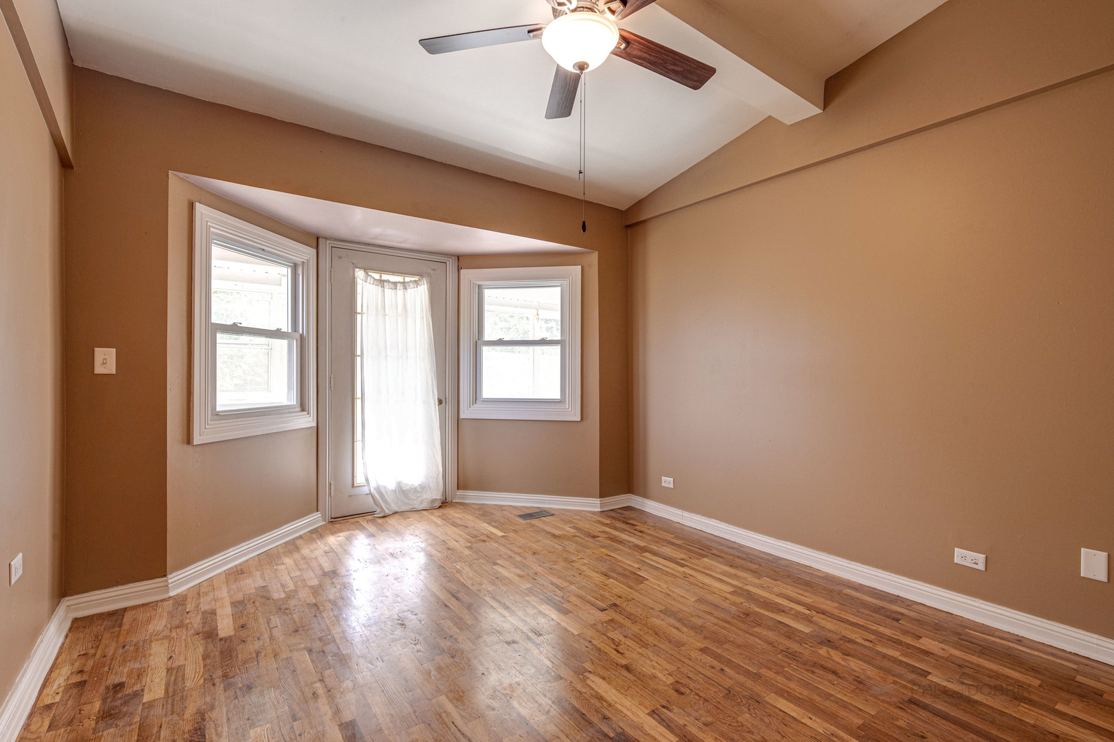 630 Whitney Avenue, Winthrop Harbor, IL 60096