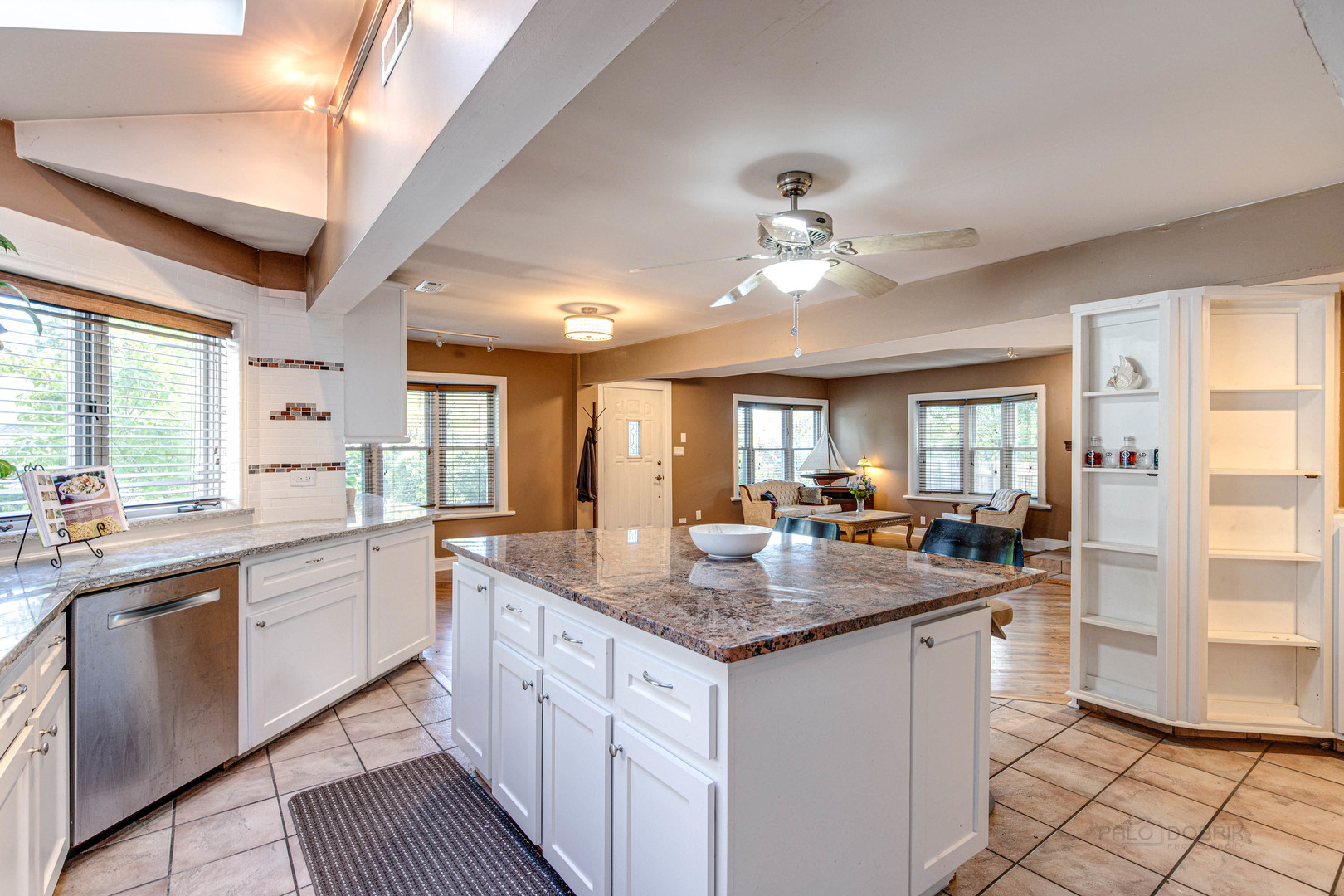 630 Whitney Avenue, Winthrop Harbor, IL 60096