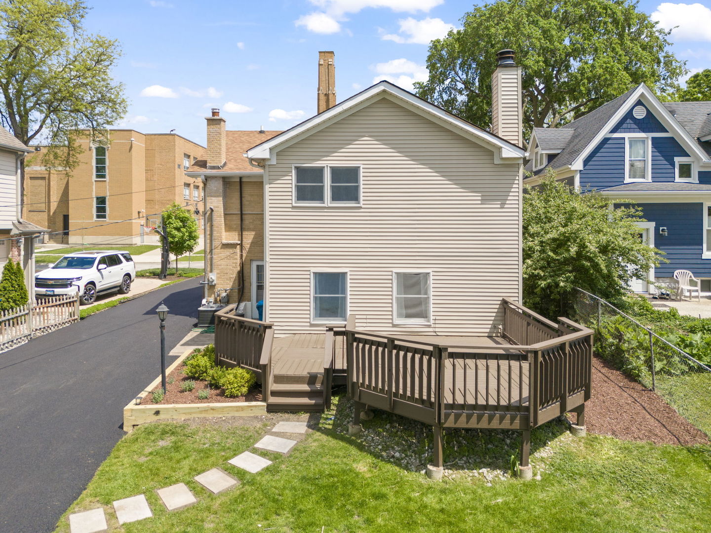 4520 Prince Street, Downers Grove, IL 60515