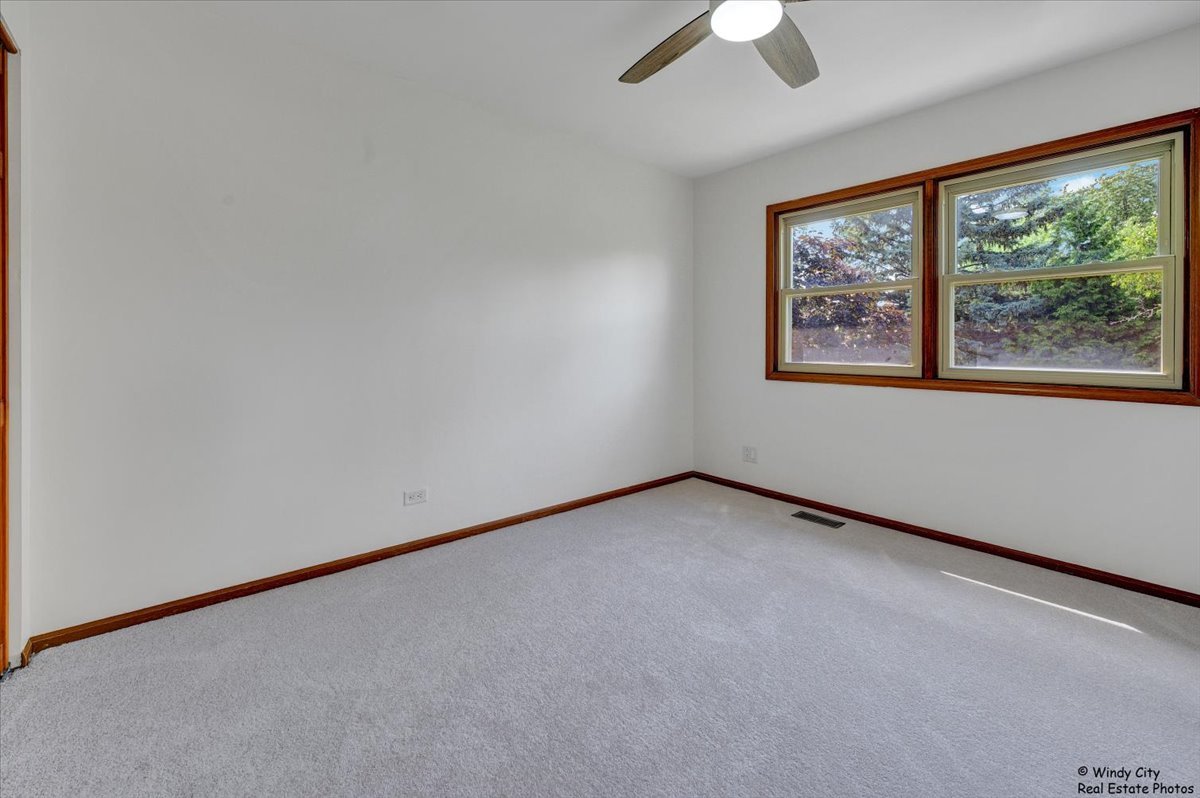 590 Woodcrest Court, Carol Stream, IL 60188
