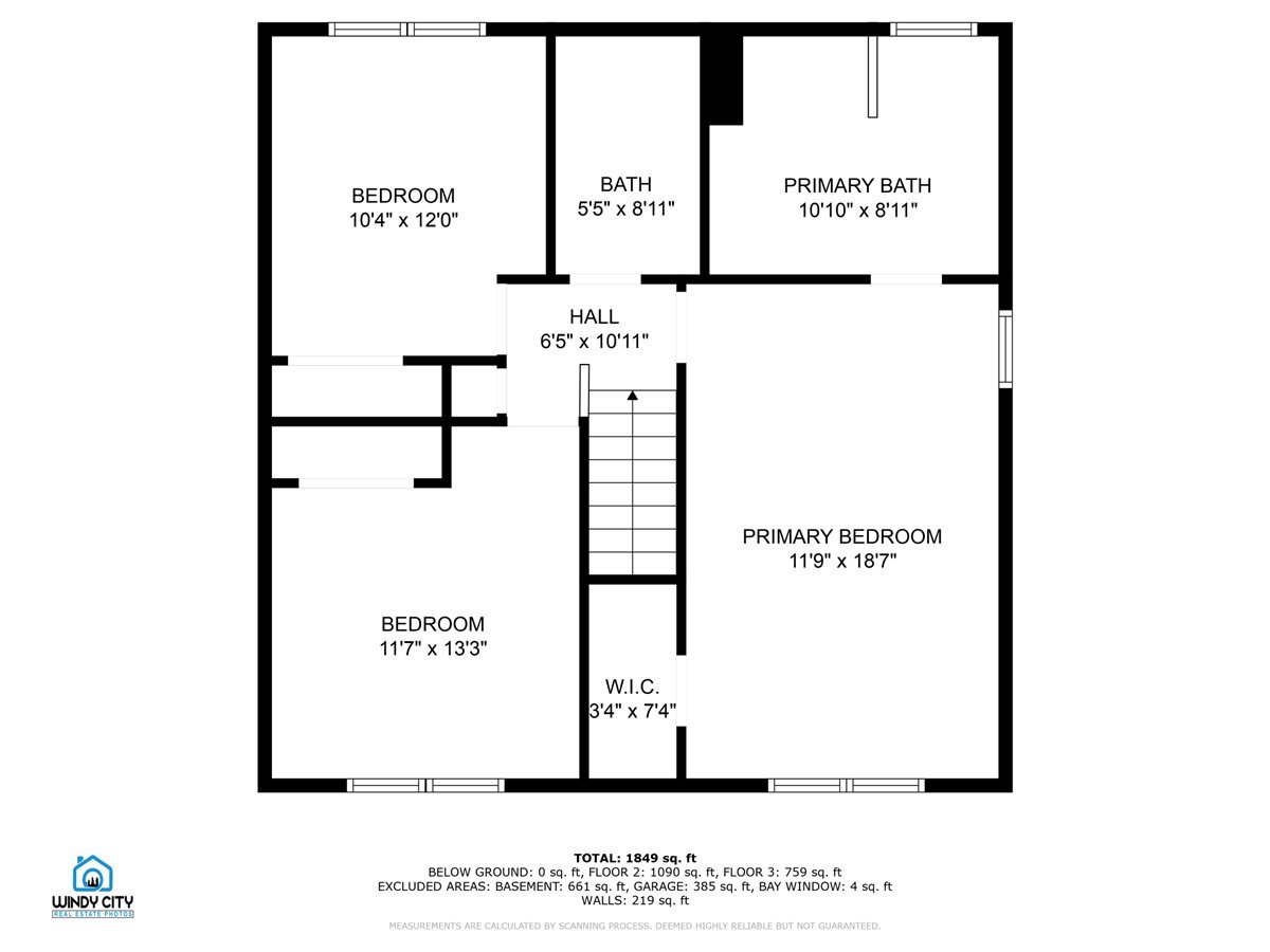 590 Woodcrest Court, Carol Stream, IL 60188