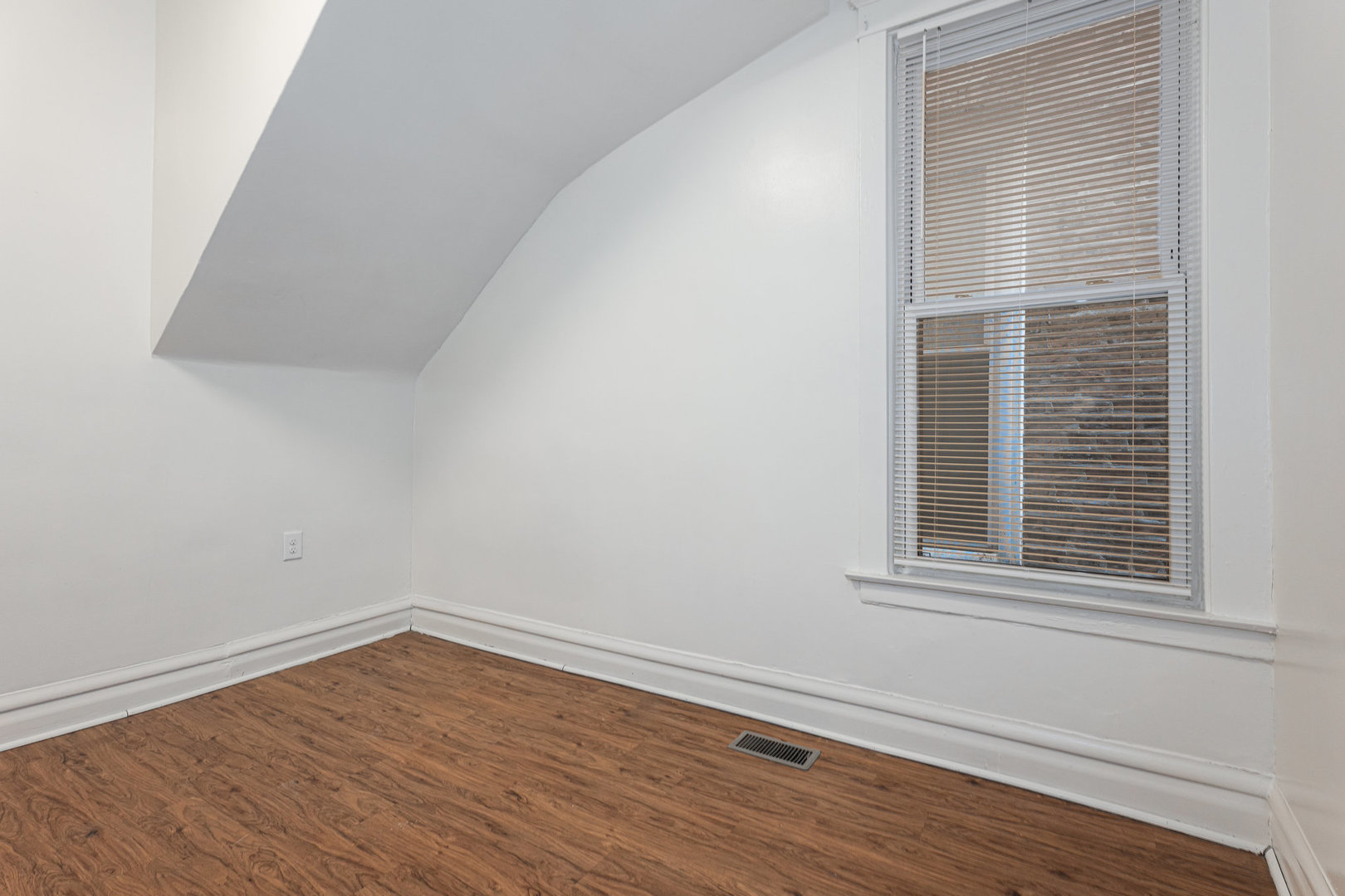 2439 S Millard Avenue #1, Chicago, IL 60623