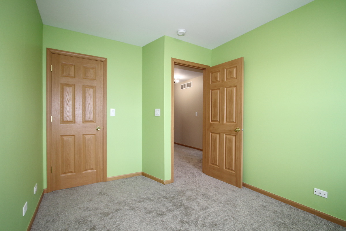 2534 Hillsboro Boulevard #2534, Aurora, IL 60503