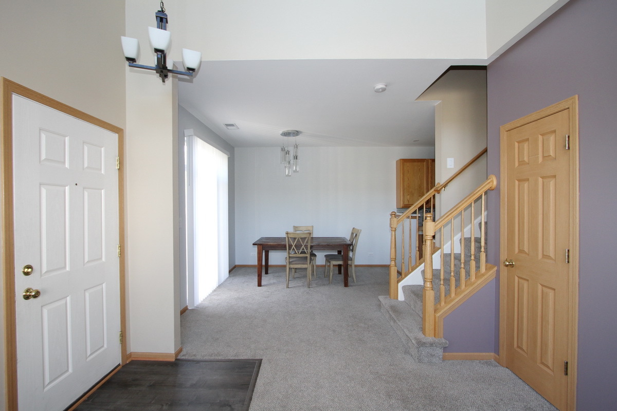 2534 Hillsboro Boulevard #2534, Aurora, IL 60503