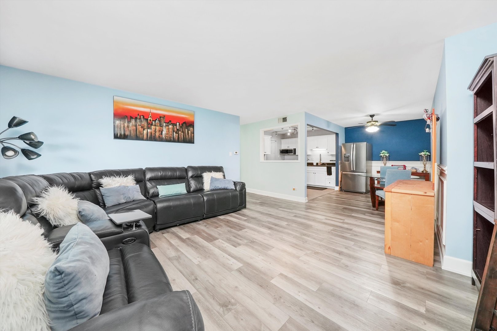 7100 W 95th Street #312, Oak Lawn, IL 60453