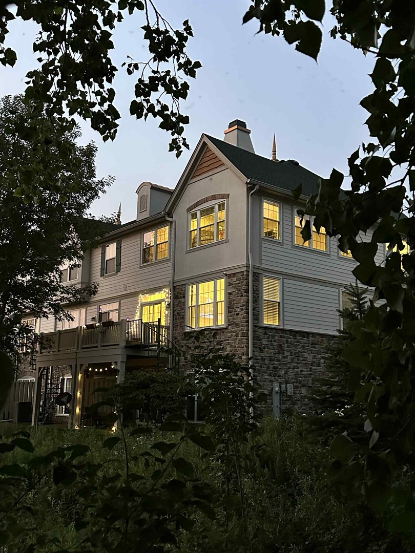 441 BAY TREE Circle, Vernon Hills, IL 60061