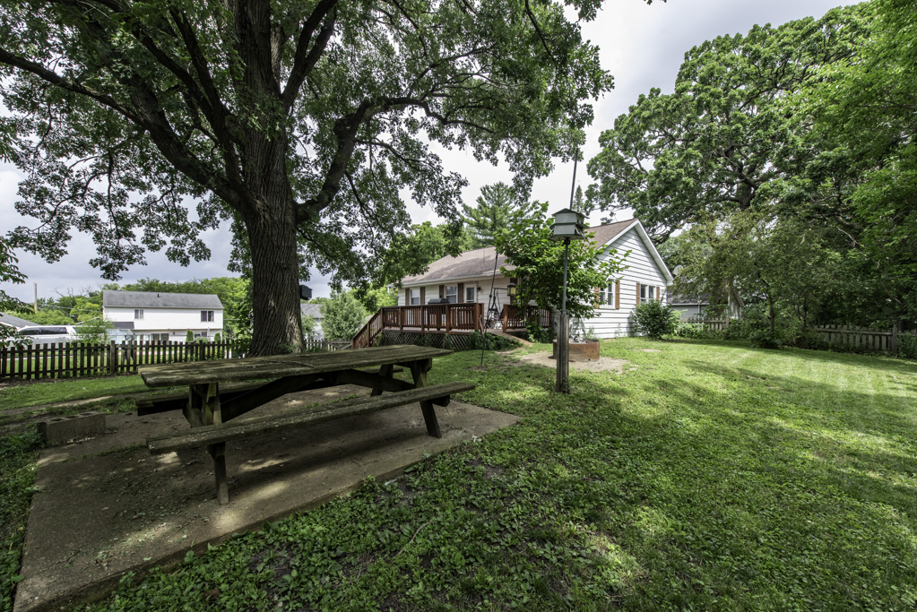 38 S Maple Avenue, Fox Lake, IL 60020