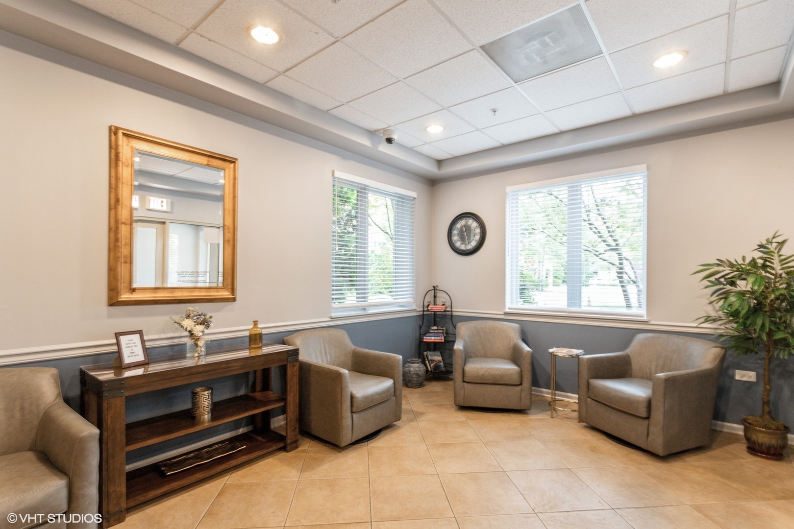 390 S Western Avenue #512, Des Plaines, IL 60016