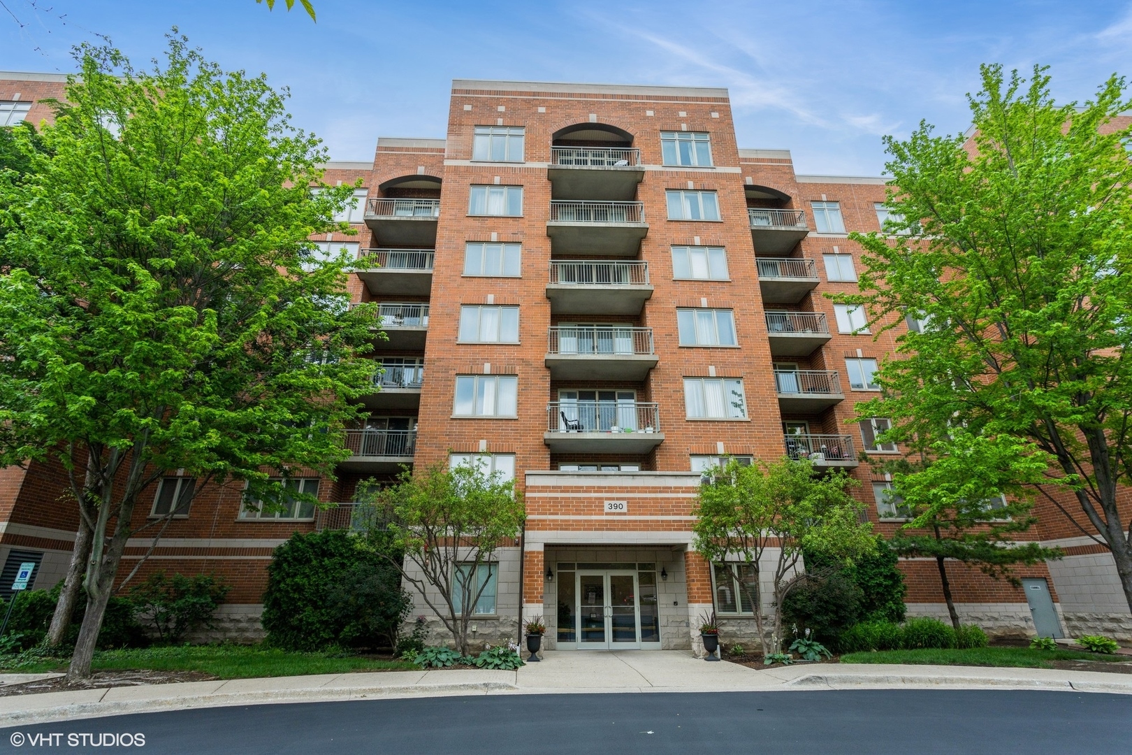 390 S Western Avenue #512, Des Plaines, IL 60016