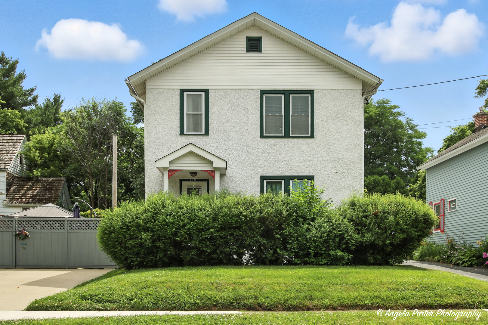 419 N Ash Street, Waukegan, IL 60085
