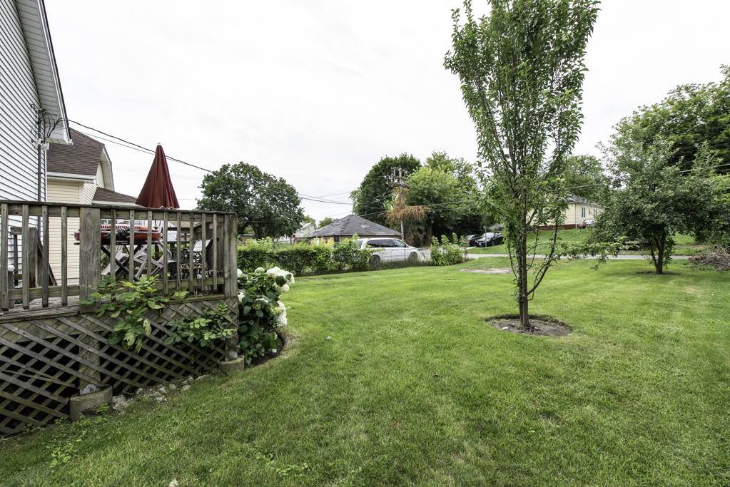 920 S Martin Luther King Jr Avenue, Waukegan, IL 60085