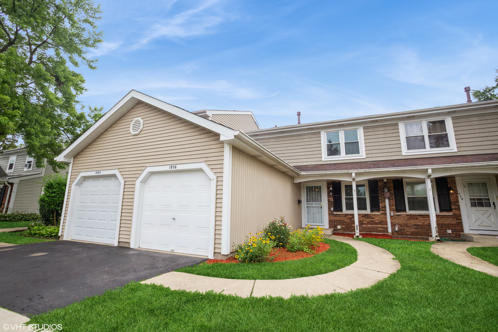 1956 Georgetown Lane, Hoffman Estates, IL 60169