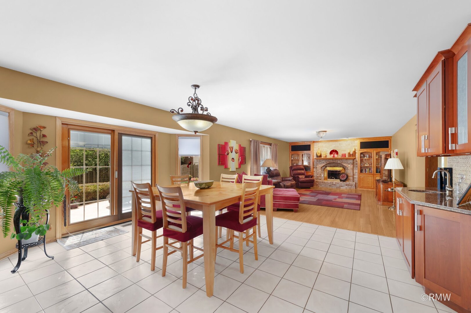 1227 W Surrey Lane, Addison, IL 60101