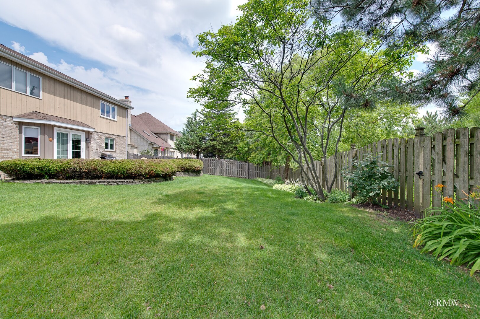 1227 W Surrey Lane, Addison, IL 60101