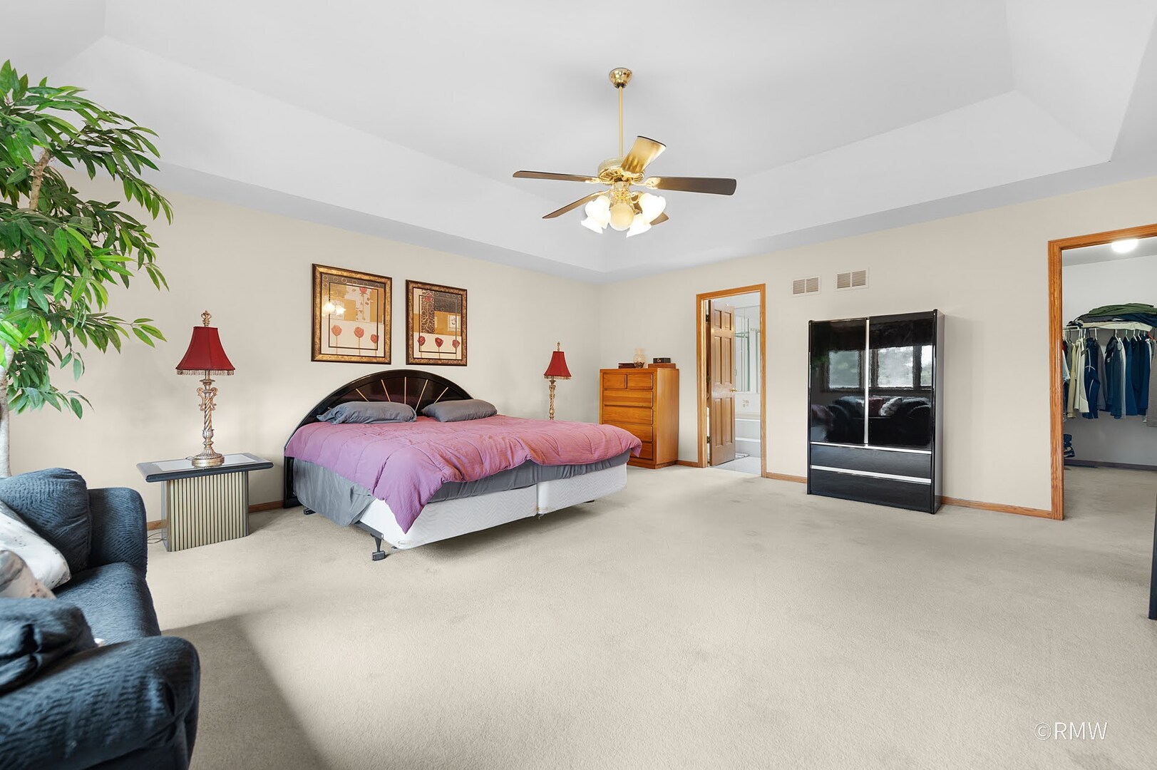 1227 W Surrey Lane, Addison, IL 60101