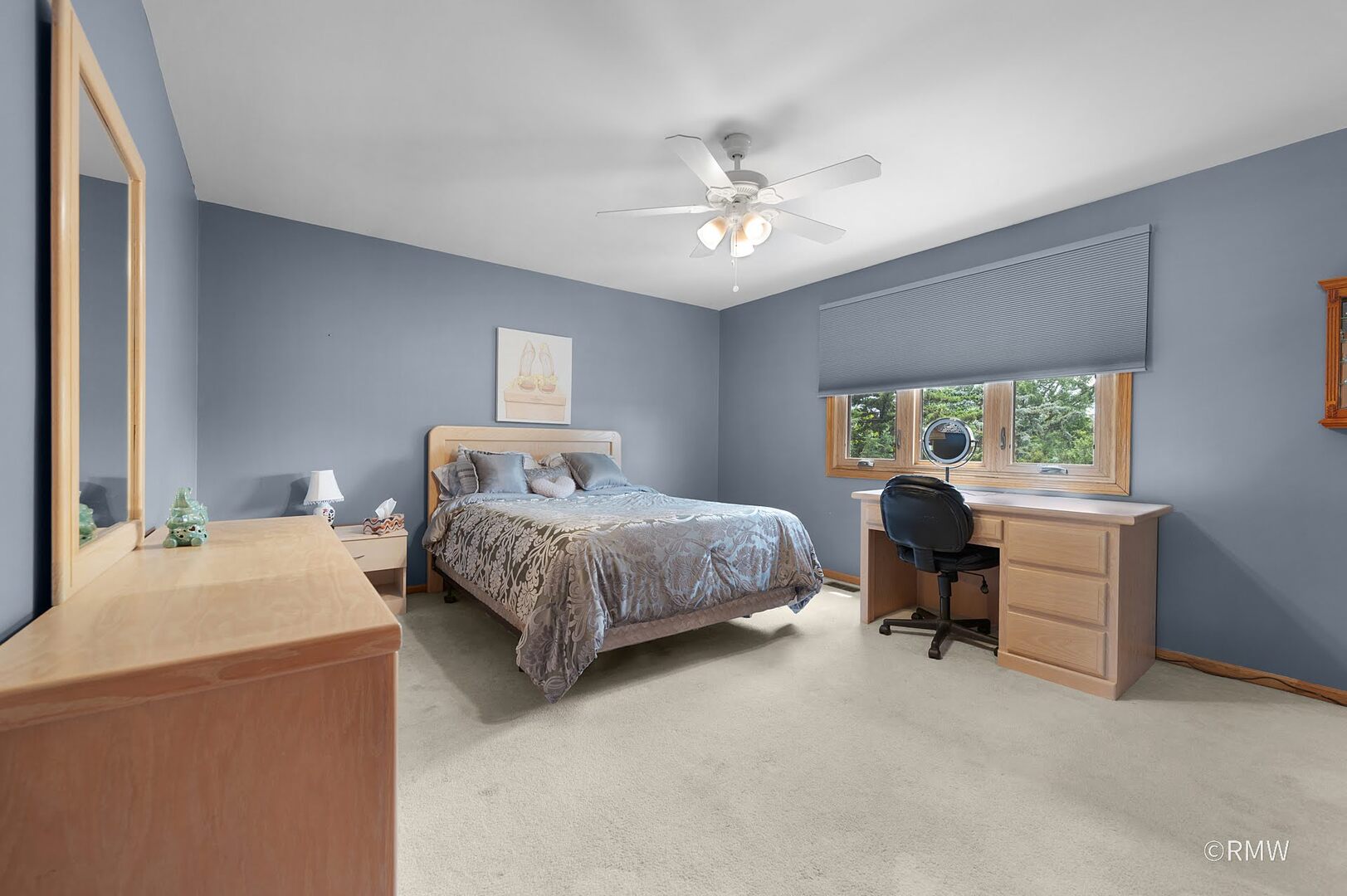 1227 W Surrey Lane, Addison, IL 60101