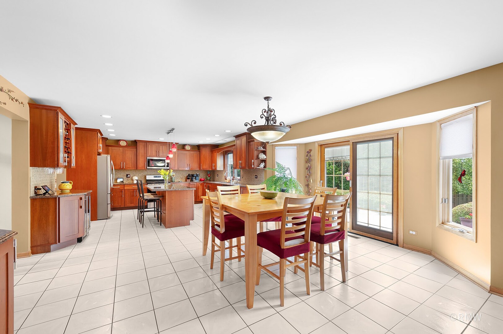 1227 W Surrey Lane, Addison, IL 60101
