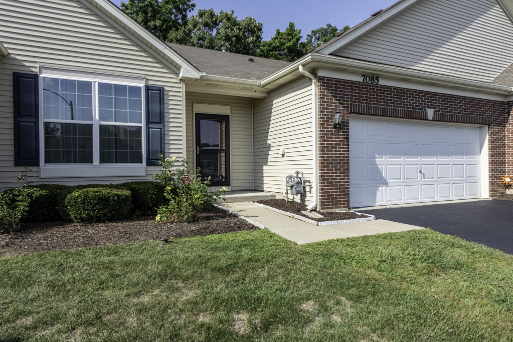 7085 Hidden Green Circle, Fox Lake, IL 60020