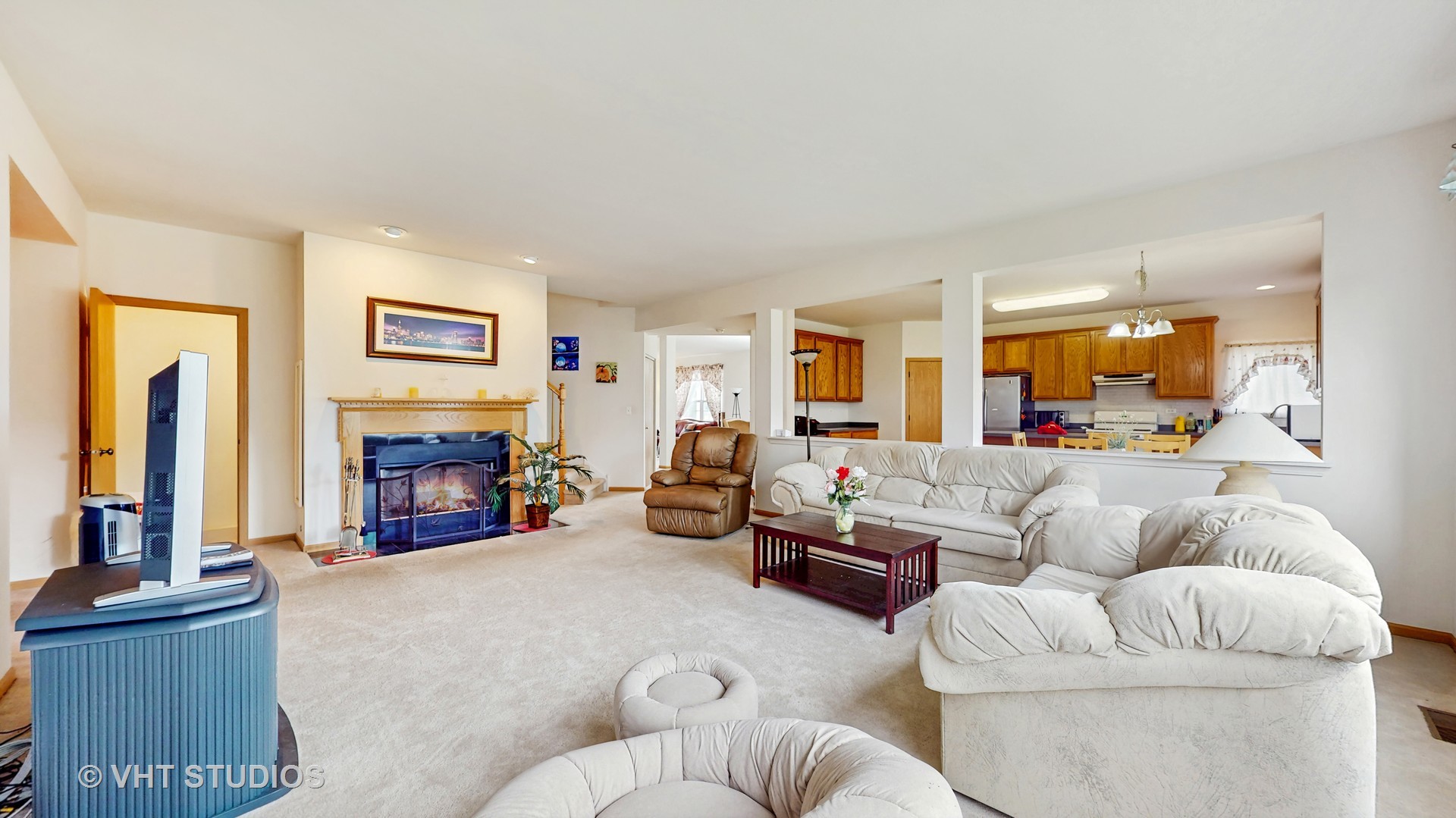 315 Hubbard Circle, Plano, IL 60545