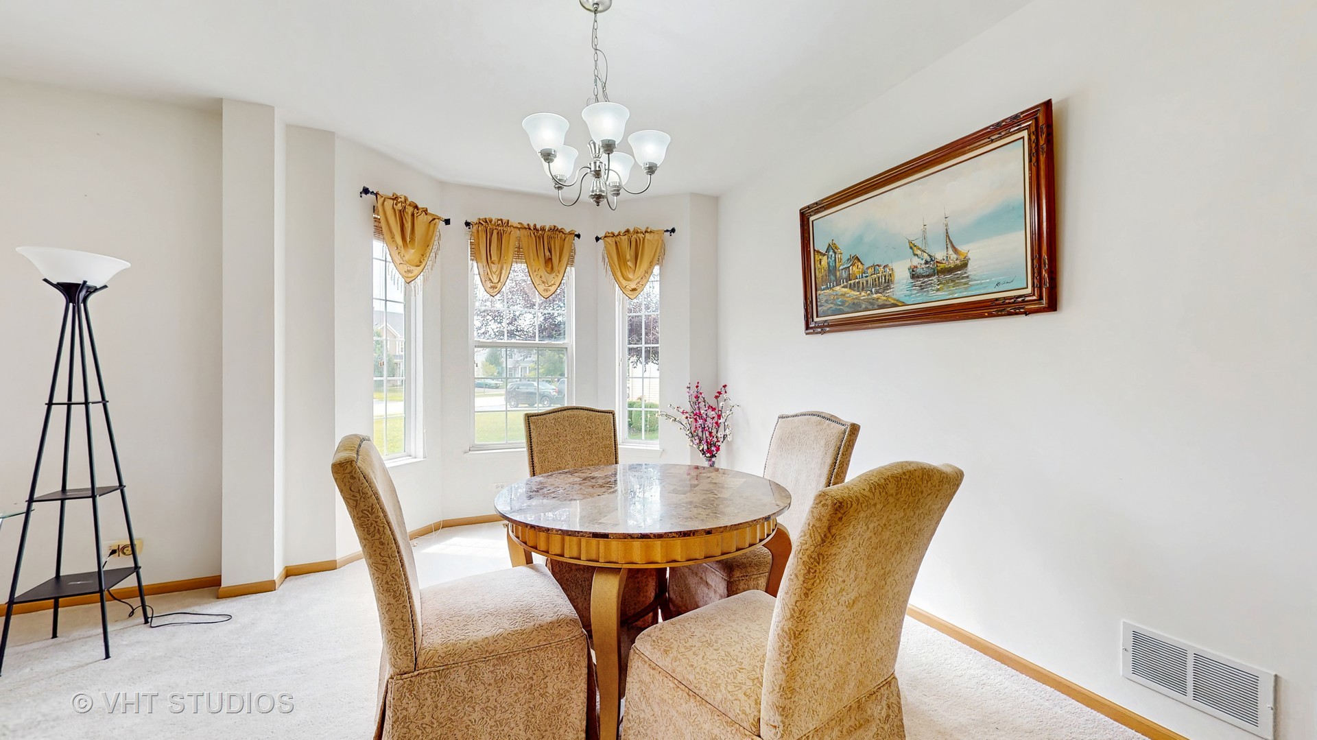315 Hubbard Circle, Plano, IL 60545