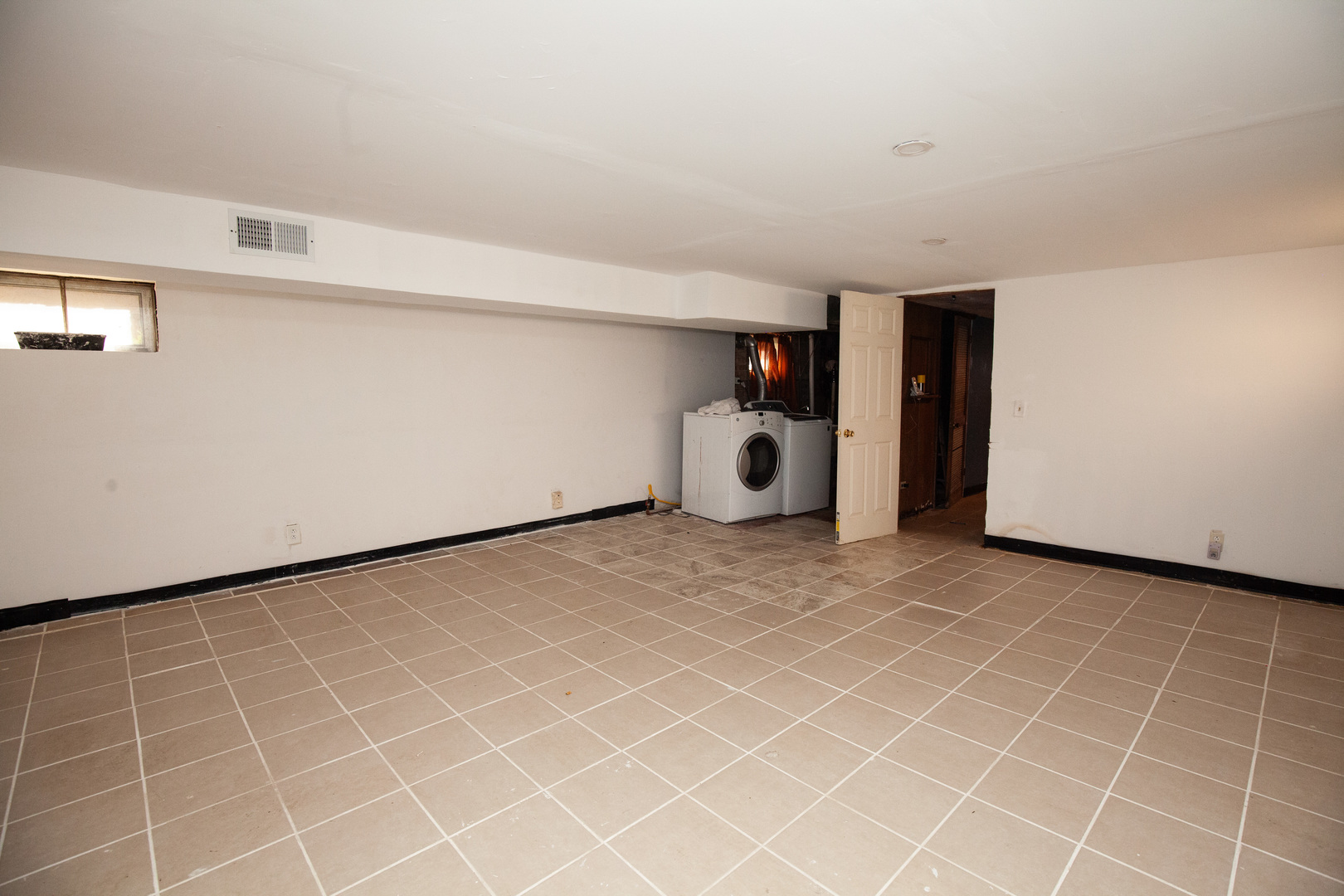 10034 S Princeton Avenue, Chicago, IL 60628