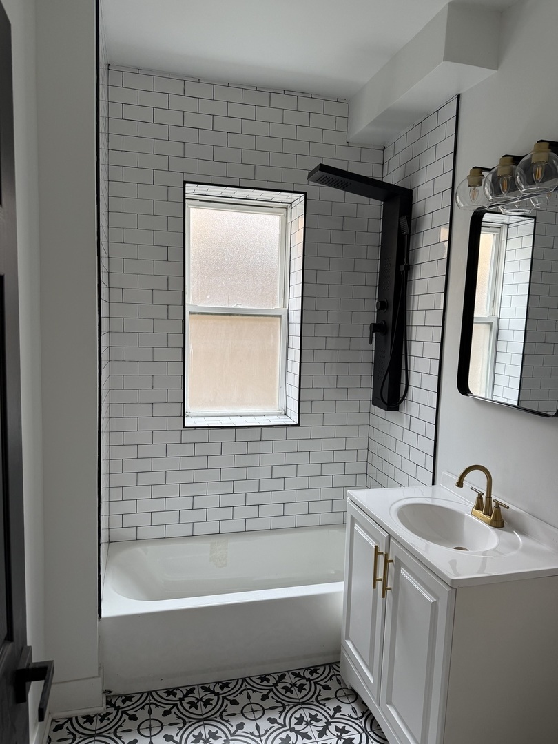 2601 E 78th Street, Chicago, IL 60649