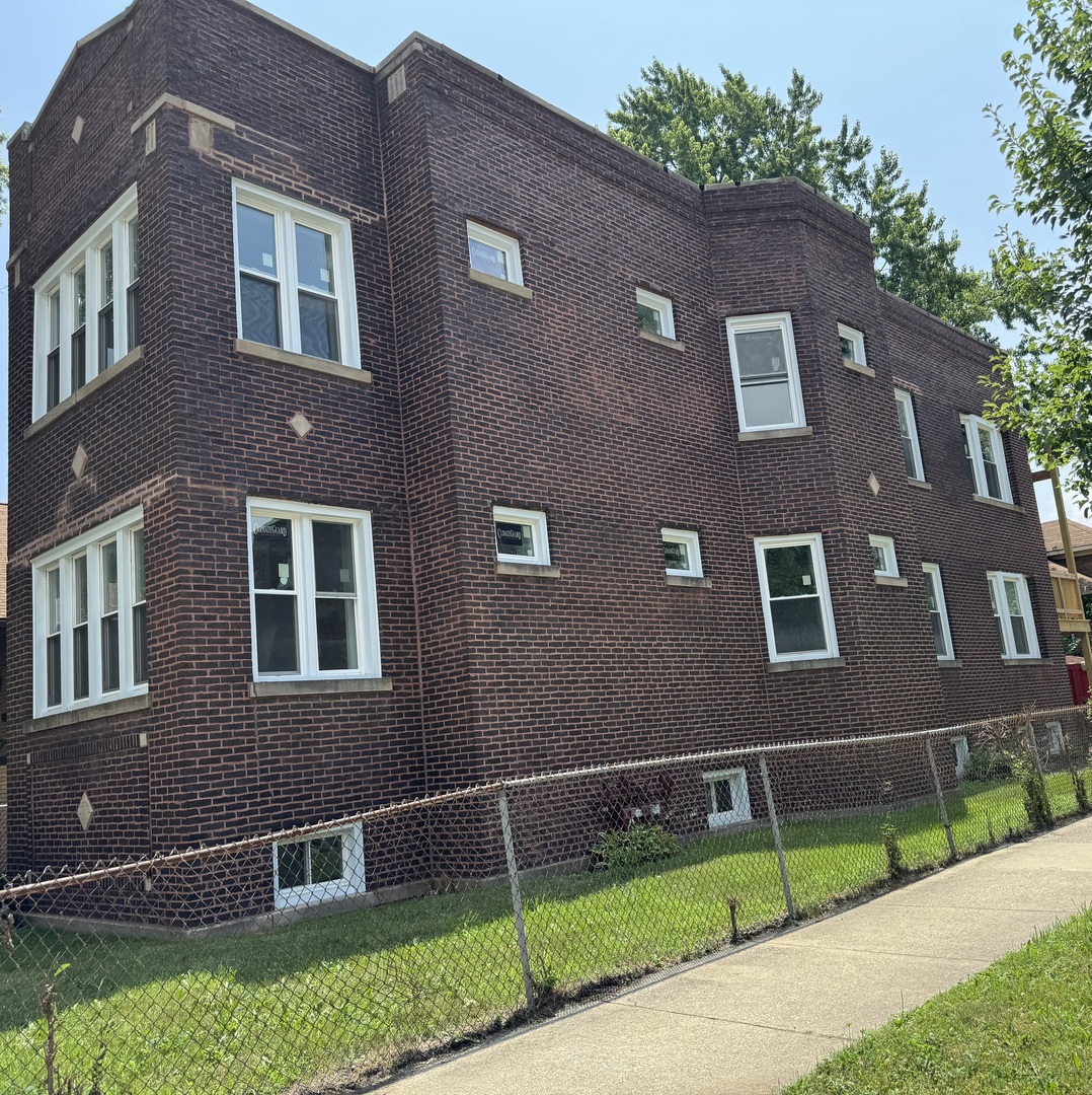 2601 E 78th Street, Chicago, IL 60649