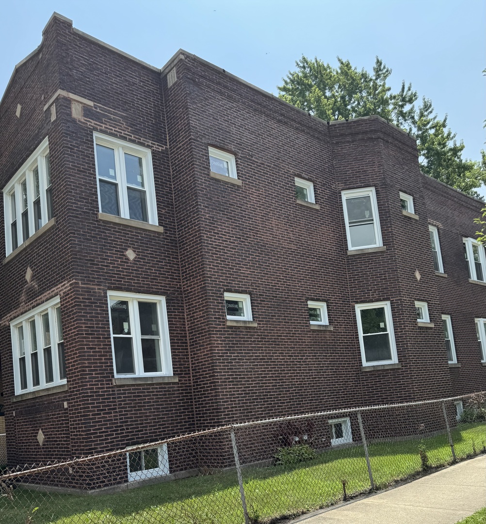 2601 E 78th Street, Chicago, IL 60649