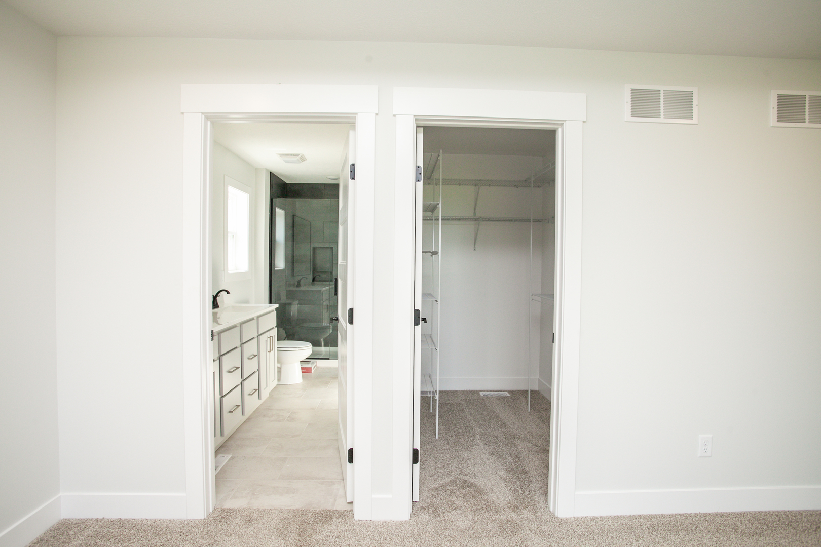 2194 Corrigan Way, Normal, IL 61761