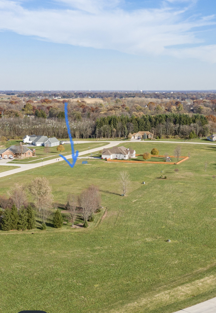 1005 Fox Trail Lane, Somonauk, IL 60552