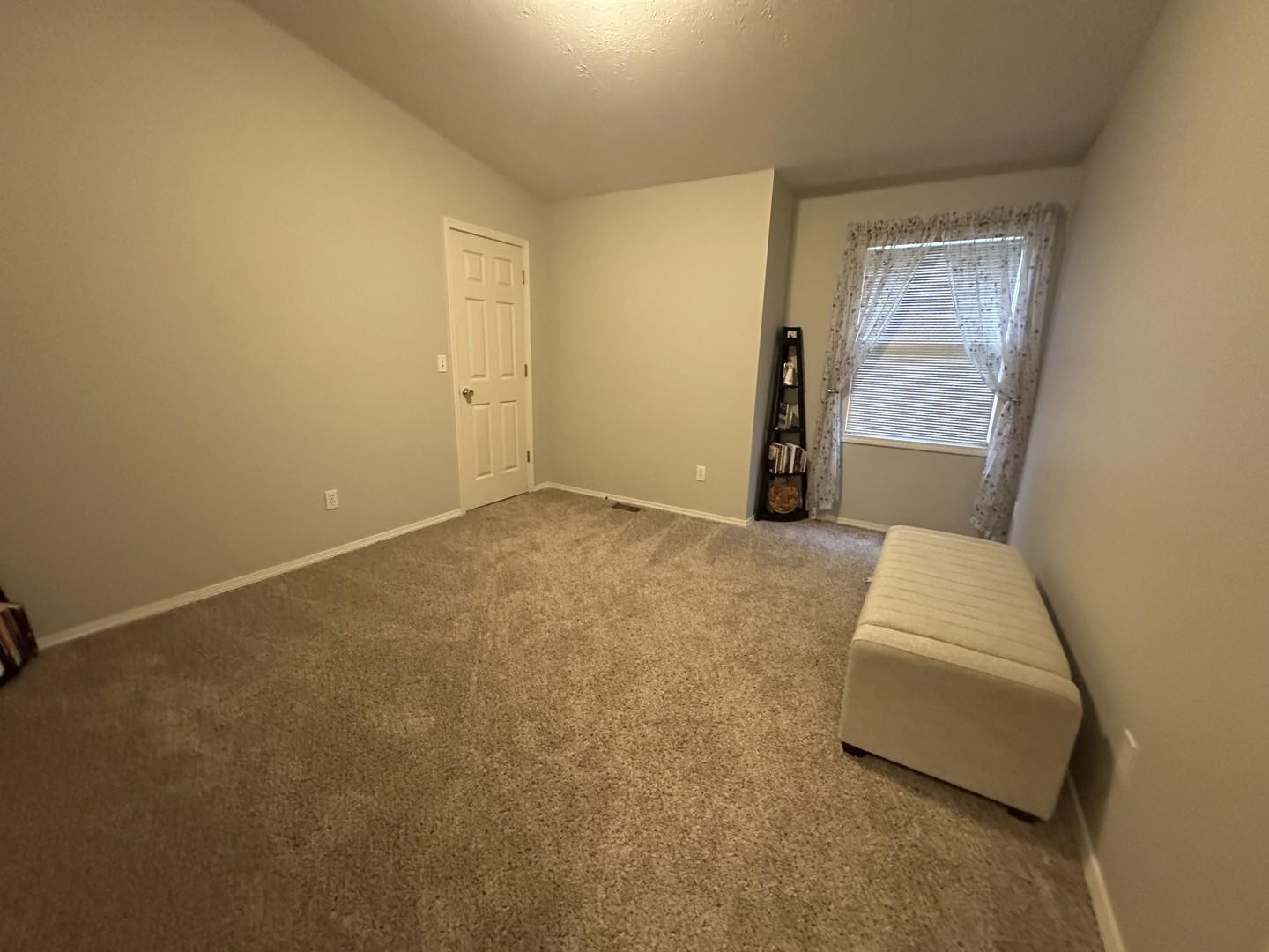 311 S Towanda Avenue #1, Normal, IL 61761