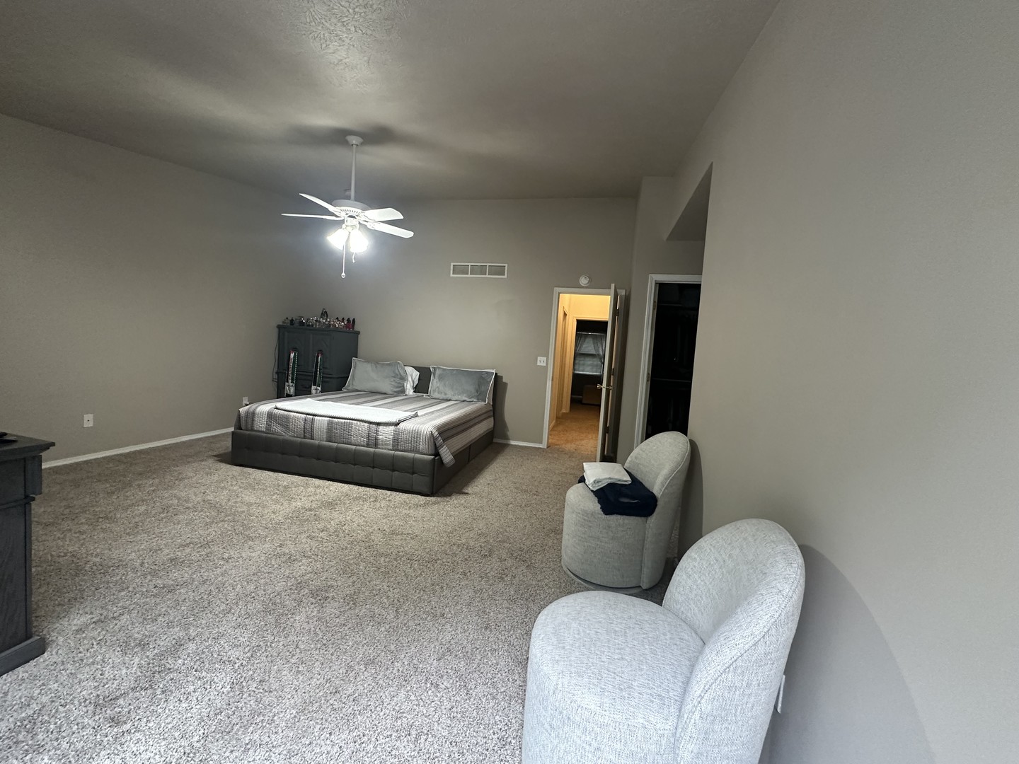 311 S Towanda Avenue #1, Normal, IL 61761